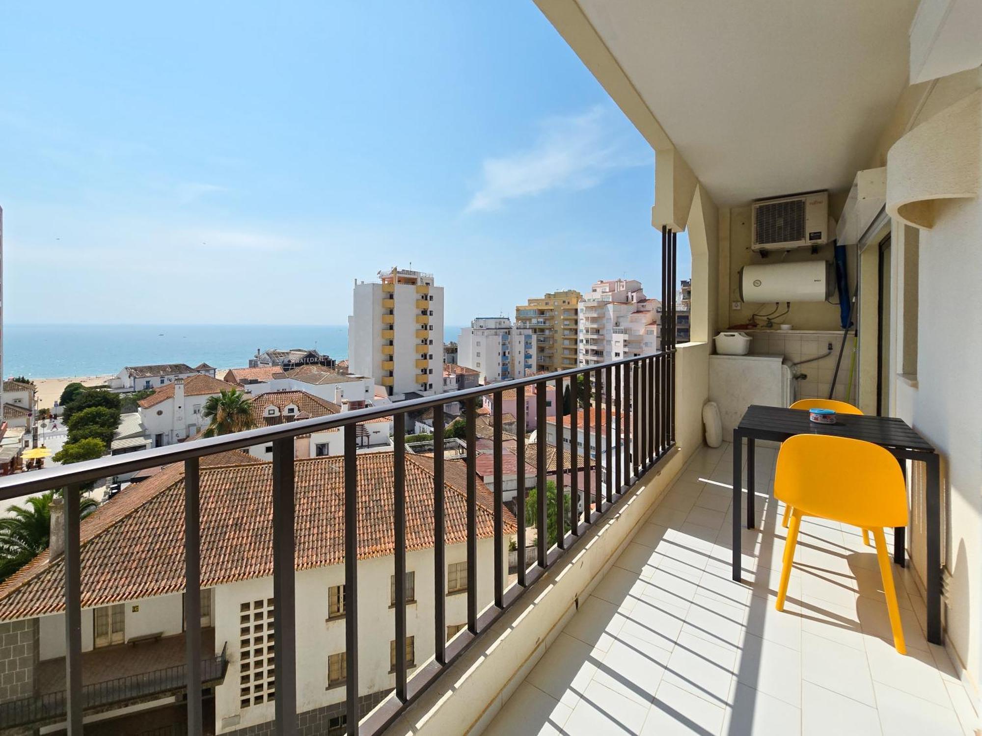 פורטימאו Apartamento Praia Rocha Vista Mar Ambar מראה חיצוני תמונה