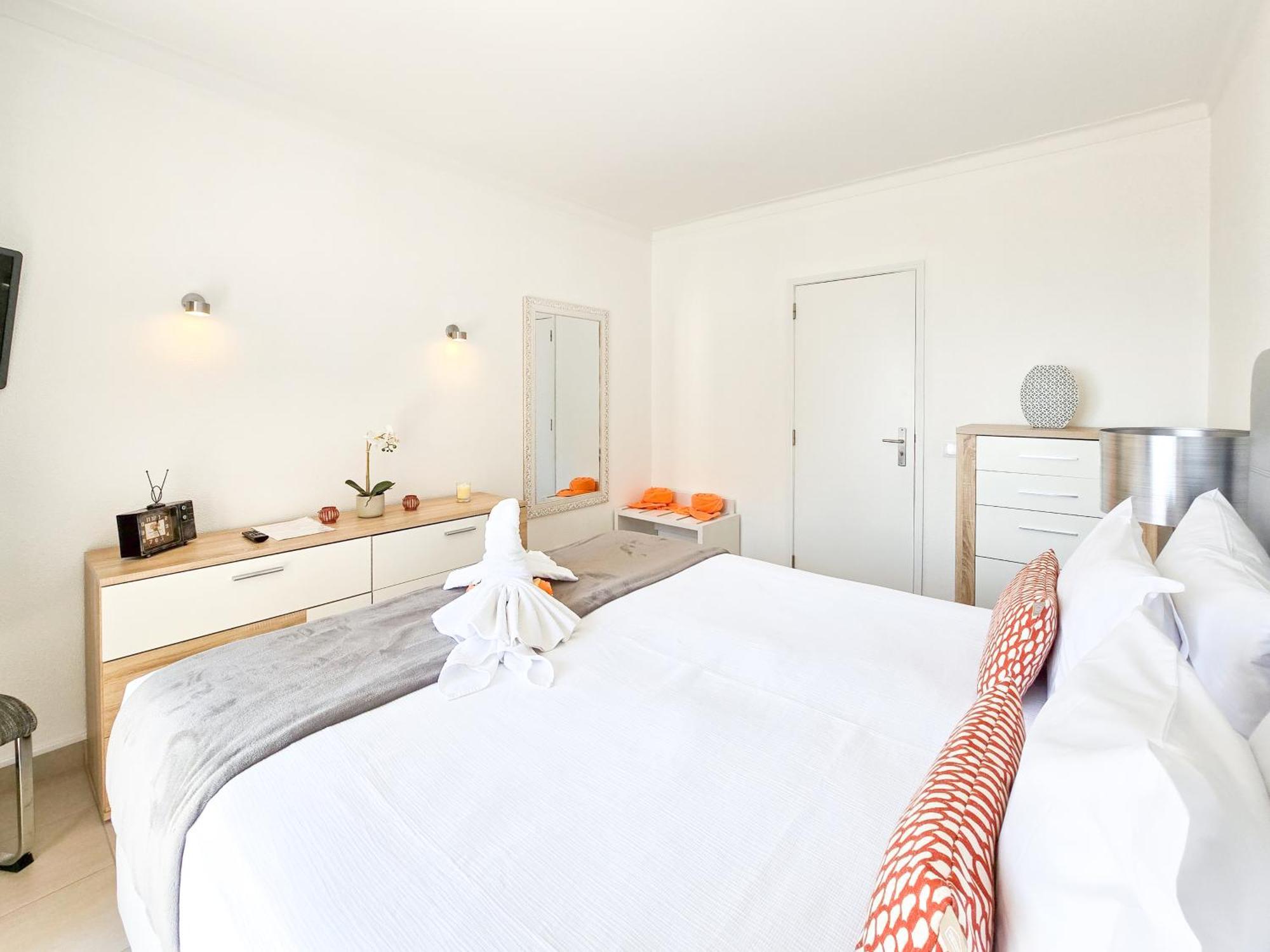 פורטימאו Apartamento Praia Rocha Vista Mar Ambar מראה חיצוני תמונה