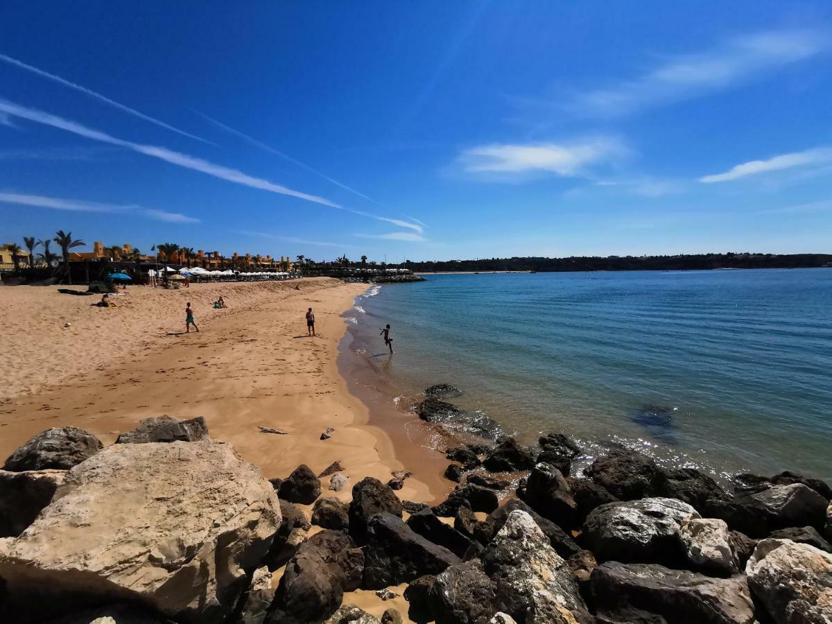 פורטימאו Apartamento Praia Rocha Vista Mar Ambar מראה חיצוני תמונה